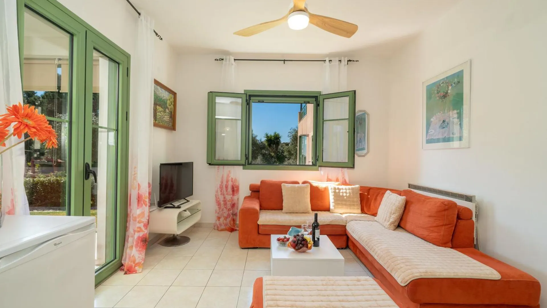 Monambeles Villas Svoronata