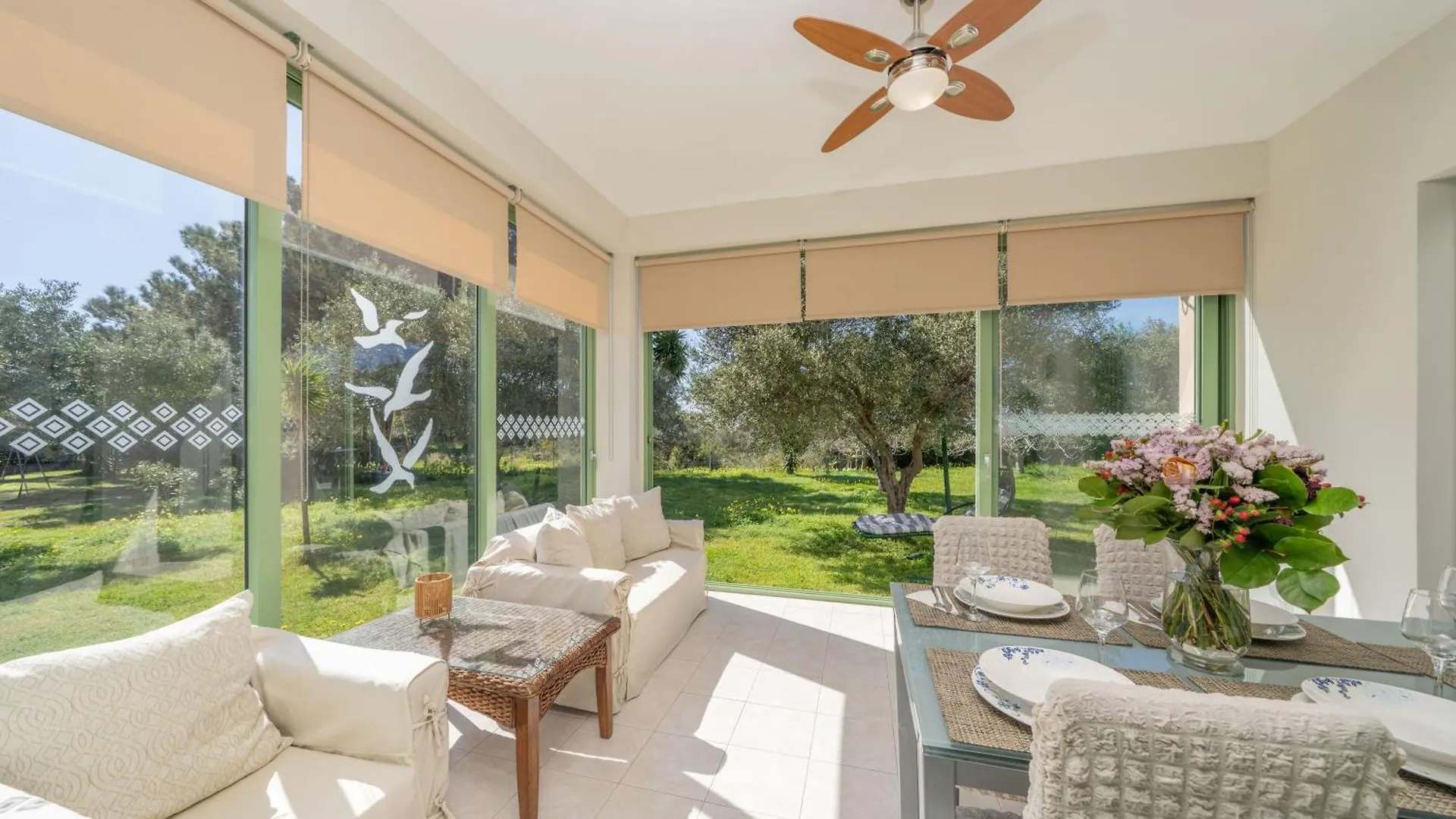Monambeles Villas Svoronata