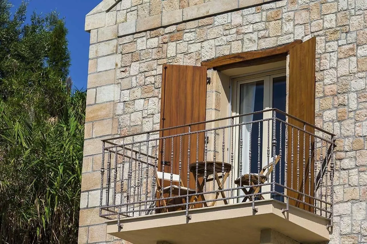 Monambeles Villas Svoronata