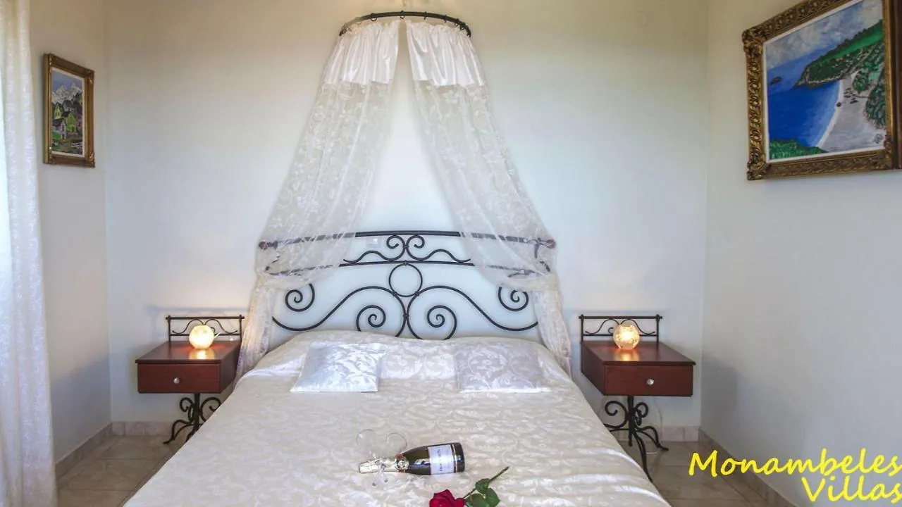 Monambeles Villas Svoronata